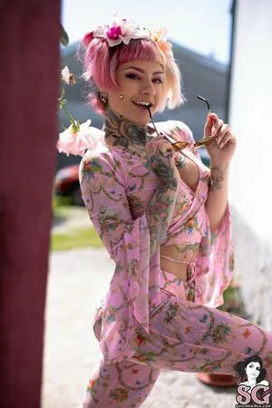 Pink Suicide OnlyFans Leaked Free Thumbnail Picture - #wOrbiamltD