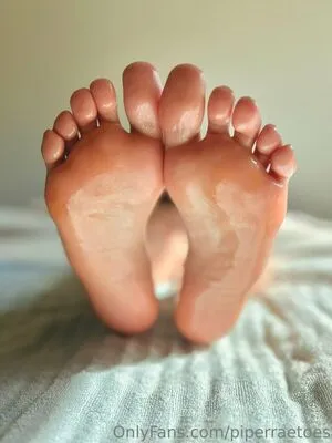 Piperrosefree Feet OnlyFans Leaked Free Thumbnail Picture - #AF9GpRiQVO