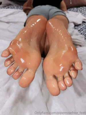 Piperrosefree Feet OnlyFans Leaked Free Thumbnail Picture - #Mtg0CBxDQ8