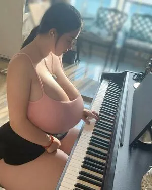 Pisheneva Eva OnlyFans Leaked Free Thumbnail Picture - #Sl4LLyGRh0