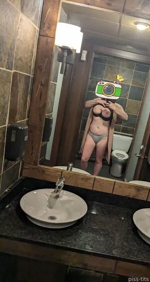 Piss Tits OnlyFans Leaked Free Thumbnail Picture - #tA6z3Qk8Ck