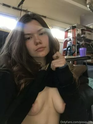 Pissqu33n OnlyFans Leaked Free Thumbnail Picture - #yjDr6fFQhT