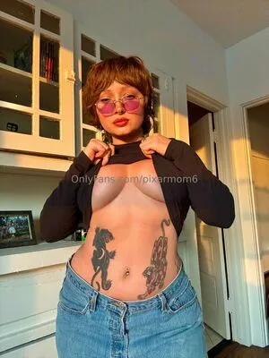 Pixarmom6 OnlyFans Leaked Free Thumbnail Picture - #JMKIEV7Etu