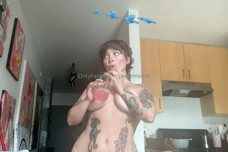 Pixarmom6 OnlyFans Leaked Free Thumbnail Picture - #anzh7M4pnn