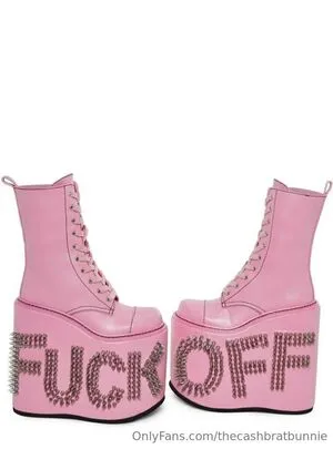 Pixelbunniee OnlyFans Leaked Free Thumbnail Picture - #ividtdl0ED