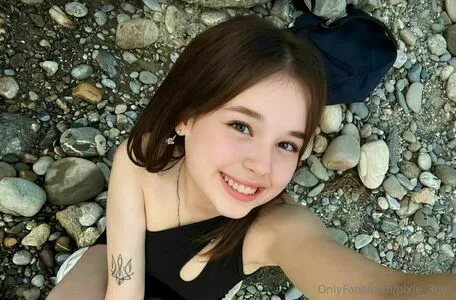 Pixie 3girl OnlyFans Leaked Free Thumbnail Picture - #XzIxwltU9e