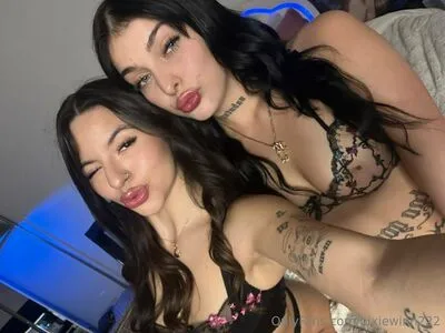 Pixiewinn222 OnlyFans Leaked Free Thumbnail Picture - #3X4nN5J7hE