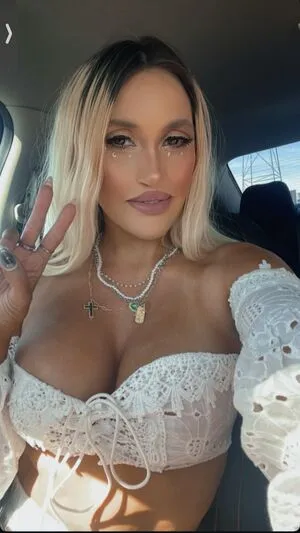 Pizzaqueen93 OnlyFans Leaked Free Thumbnail Picture - #tAUl5lUXY7