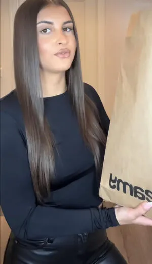 Pkshelenaofficial OnlyFans Leaked Free Thumbnail Picture - #YDHf38LlyJ