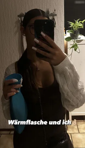 Pkshelenaofficial OnlyFans Leaked Free Thumbnail Picture - #oPi1YM9mEg
