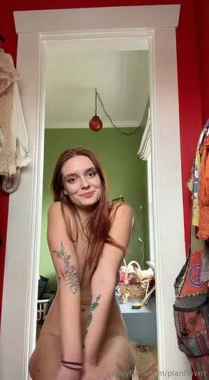 Plantluvrrr OnlyFans Leaked Free Thumbnail Picture - #IDZ2tjDz2m