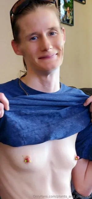 Plants And Piercings OnlyFans Leaked Free Thumbnail Picture - #sxszjzOuoy