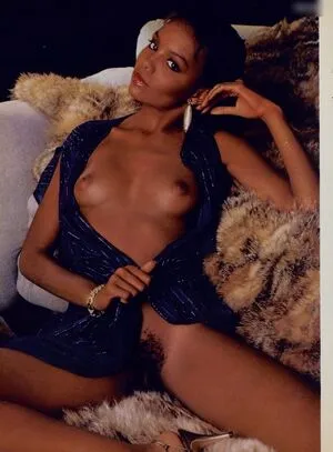 Playboy International OnlyFans Leaked Free Thumbnail Picture - #onDWydDuMx