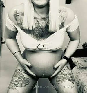 Playful And Pregnant OnlyFans Leaked Free Thumbnail Picture - #elDmoKLbdq