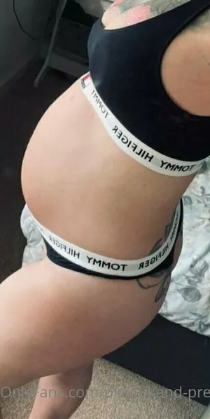 Playful And Pregnant OnlyFans Leaked Free Thumbnail Picture - #lgLjJG9O5J