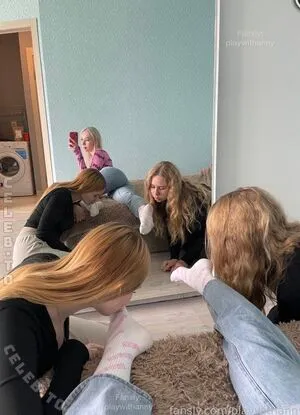 Playwithanny OnlyFans Leaked Free Thumbnail Picture - #MonrxChCgJ