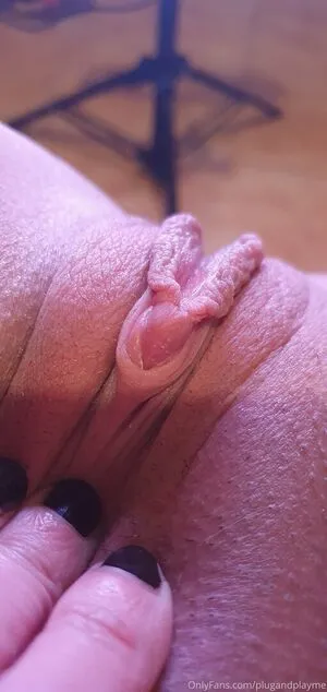 Plugandplayme OnlyFans Leaked Free Thumbnail Picture - #ngIQGlmwCg