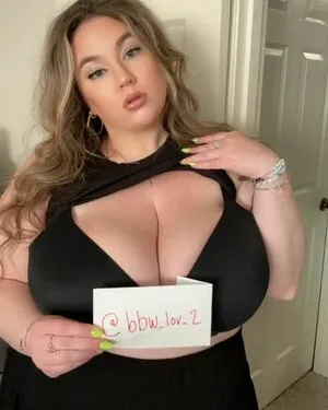 Plump Bombshell OnlyFans Leaked Free Thumbnail Picture - #kVY53Us4Zy