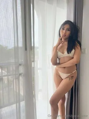 Pocalovee OnlyFans Leaked Free Thumbnail Picture - #4VDb5m9MPa
