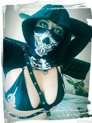 Poisonenvy92 OnlyFans Leaked Free Thumbnail Picture - #DKlaN78YMI