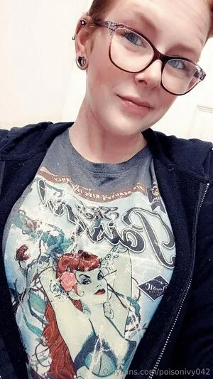 Poisonivy042 OnlyFans Leaked Free Thumbnail Picture - #7FAisWDtVl