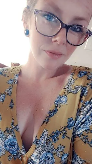 Poisonivy042 OnlyFans Leaked Free Thumbnail Picture - #8r98I0h9b8