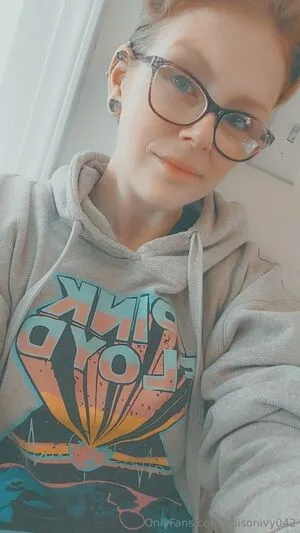 Poisonivy042 OnlyFans Leaked Free Thumbnail Picture - #ojuOlfGIdz