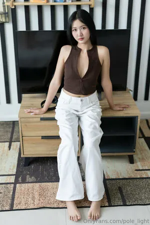 Pole Light OnlyFans Leaked Free Thumbnail Picture - #lN3CD0935c