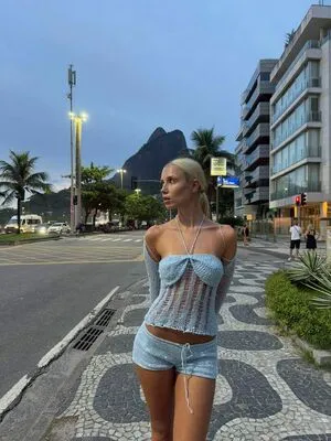 Polina Malinovskaya OnlyFans Leaked Free Thumbnail Picture - #2lBie2r0K4