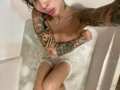 Polly Hells OnlyFans Leaked Free Thumbnail Picture - #p233Syg5du