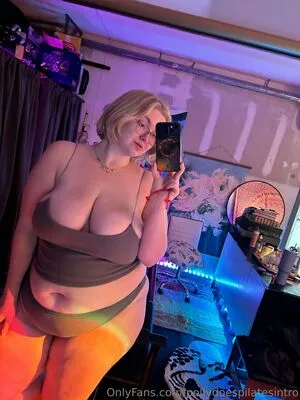 Pollydoespilatesintro OnlyFans Leaked Free Thumbnail Picture - #LQZ9qdNmxY