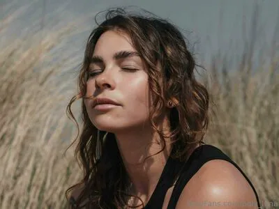 Poly Luna OnlyFans Leaked Free Thumbnail Picture - #02Zh6lL1yM