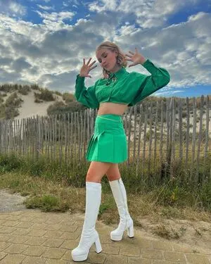 Pommelien Thijs OnlyFans Leaked Free Thumbnail Picture - #7kvr1x9Tg3