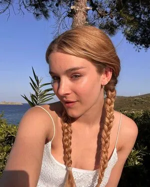 Pommelien Thijs OnlyFans Leaked Free Thumbnail Picture - #Qg5ysUeuVz