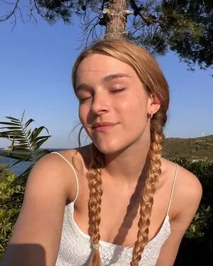 Pommelien Thijs OnlyFans Leaked Free Thumbnail Picture - #REl24G2URv