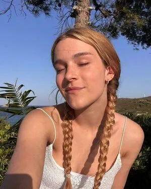 Pommelien Thijs OnlyFans Leaked Free Thumbnail Picture - #jPzvclUjWO