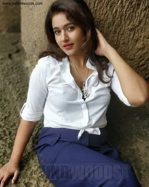 Poonam Bajwa OnlyFans Leaked Free Thumbnail Picture - #YfABW2yXID