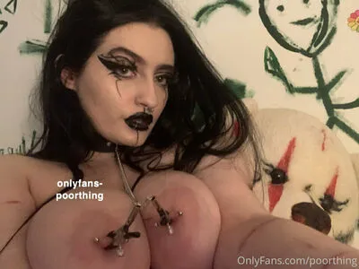 Poorthing OnlyFans Leaked Free Thumbnail Picture - #3RPAiSs6tz