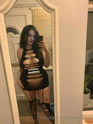 Poorthing OnlyFans Leaked Free Thumbnail Picture - #9EBP9UqqI6