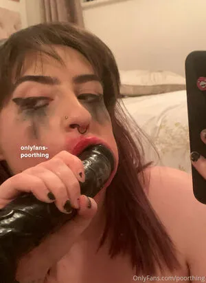 Poorthing OnlyFans Leaked Free Thumbnail Picture - #DPTmSNUdzq