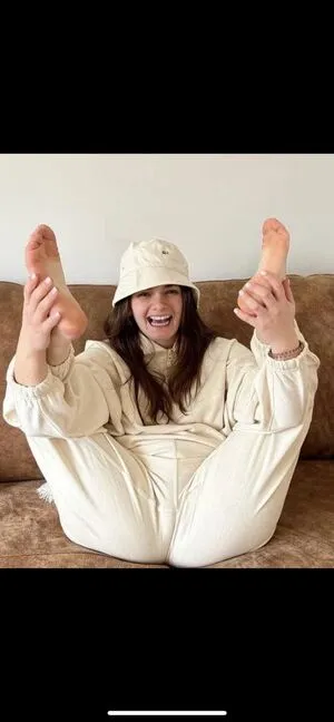 Poppy Hollins OnlyFans Leaked Free Thumbnail Picture - #NJgnnfNydn