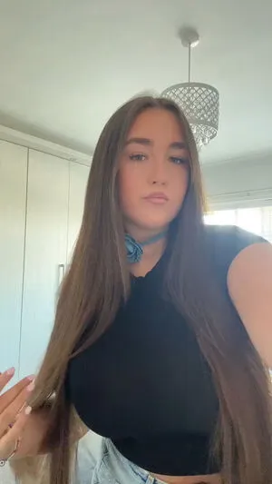 Poppy R OnlyFans Leaked Free Thumbnail Picture - #0xQYFfcxr3
