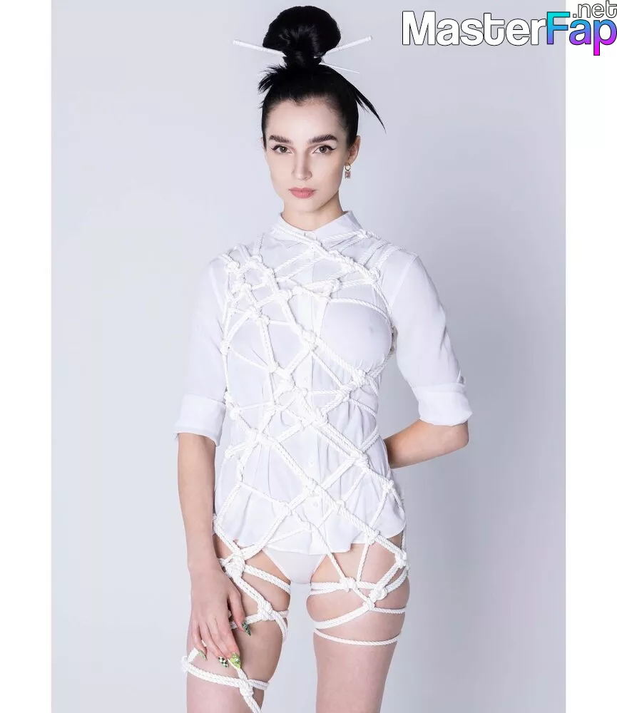 poppy_moon
