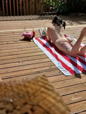 Poppycarminexxx OnlyFans Leaked Free Thumbnail Picture - #9azg9TmsAs