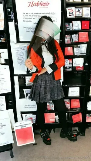 Poppymeilleur999 OnlyFans Leaked Free Thumbnail Picture - #00F3ngj464