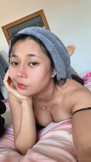 Poppymeilleur999 OnlyFans Leaked Free Thumbnail Picture - #2JpfJmba3R