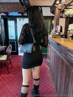 Poppymeilleur999 OnlyFans Leaked Free Thumbnail Picture - #B4YVCp0HIk