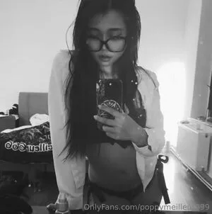 Poppymeilleur999 OnlyFans Leaked Free Thumbnail Picture - #ZbQxjQtao4