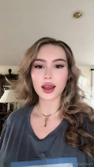 Porcelaingoirl OnlyFans Leaked Free Thumbnail Picture - #0naFIrF5Il
