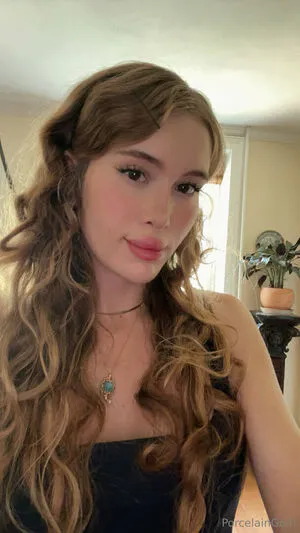 Porcelaingoirl OnlyFans Leaked Free Thumbnail Picture - #B7RbF9Om2B
